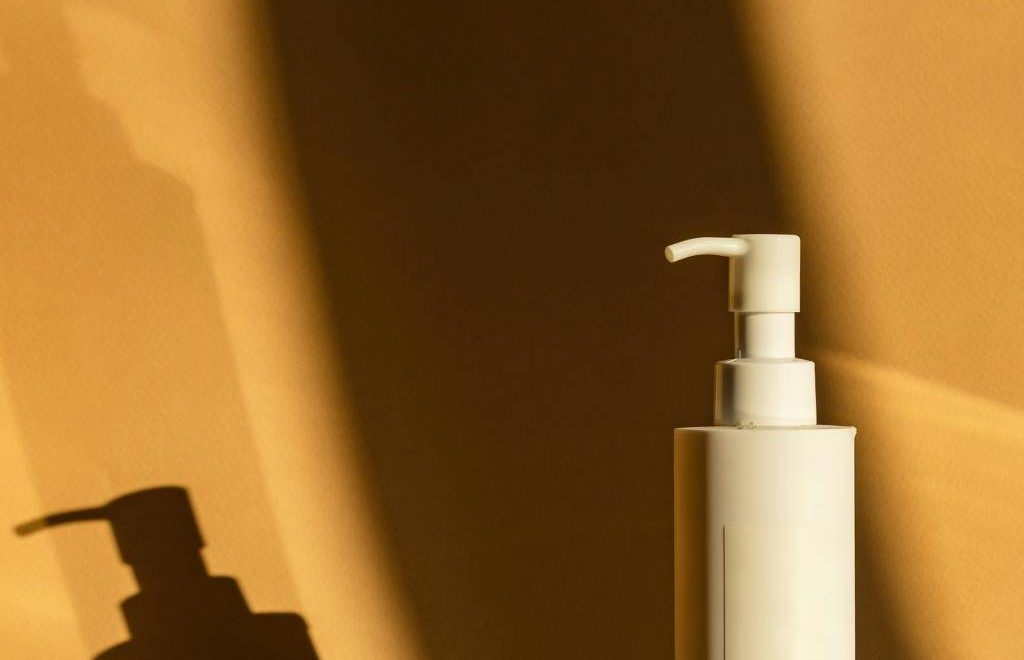 Quoi mettre dans la trousse de toilette de bébé